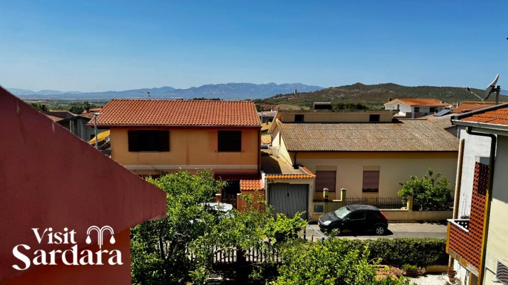 Corona Bed & Breakfast – In the town of Sardara, Corona Bed & Breakfast offers a garden with a terrace and accommodations equipped with free WiFi and air conditioning.
At this bed and breakfast, you can enjoy an Italian breakfast.