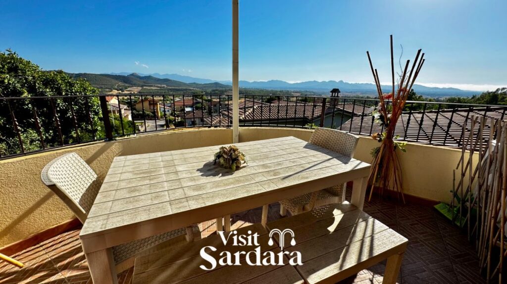 B&B Ottoulivi  – B&B Ottoulivi is located in Sardara and offers a garden and a terrace.
This bed and breakfast provides free private parking, room service, and free WiFi.
